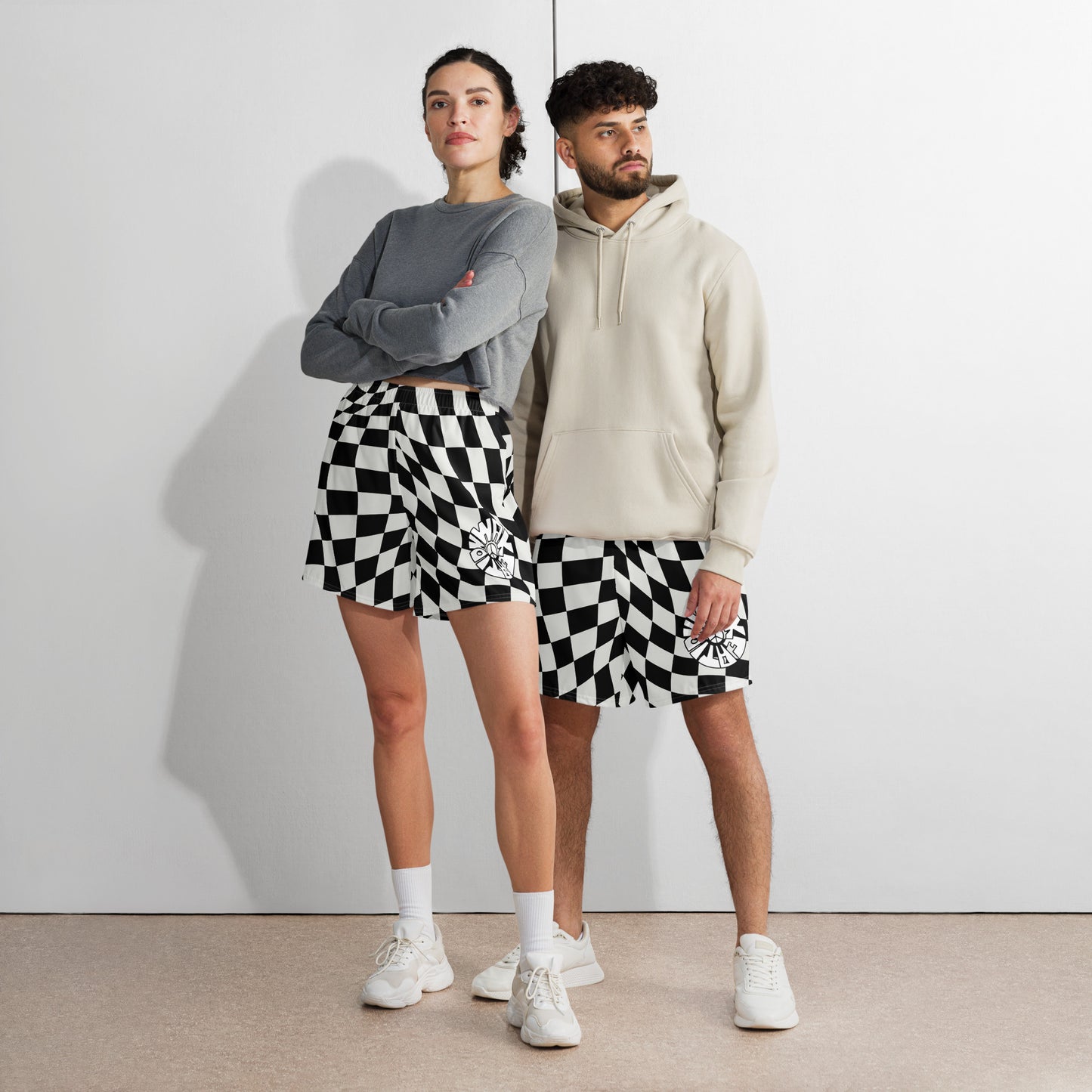 WAKEATION "Trippy Chess" Lange Unisex Shorts/ Badehose